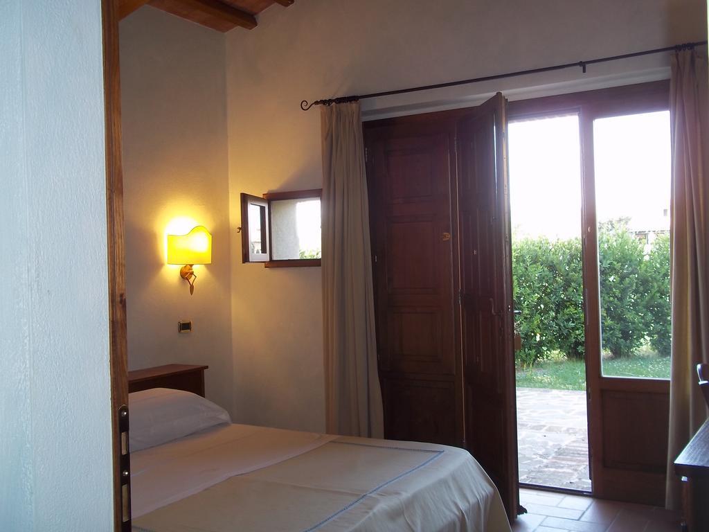 تاركوينيا Agriturismo Lupo Cerrino الغرفة الصورة