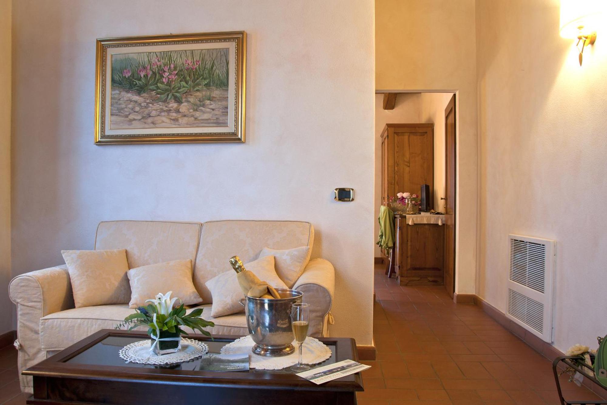 تاركوينيا Agriturismo Lupo Cerrino الغرفة الصورة